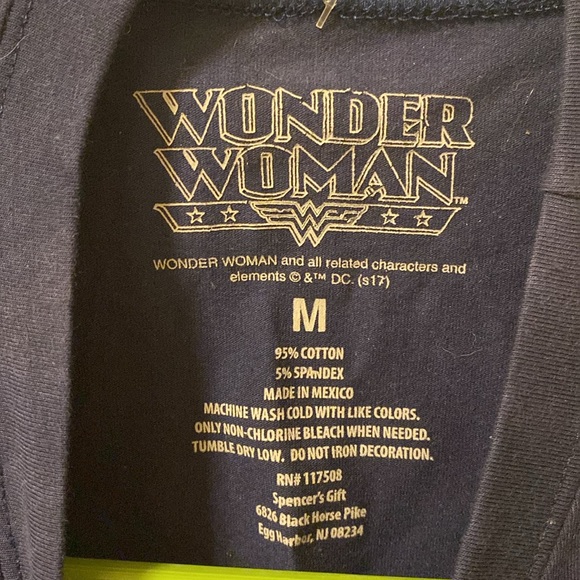 Wonder Woman cropped t-shirt - Picture 4 of 5